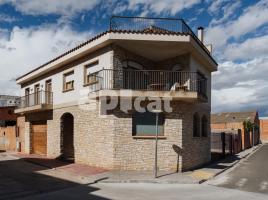 Casa (unifamiliar aïllada), 404.00 m², prop de bus i tren, Travesía Travessia de Lleida