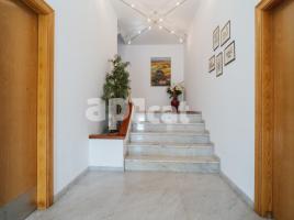 Houses (detached house), 404.00 m², near bus and train, Travesía Travessia de Lleida