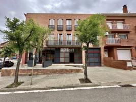 Lloguer local comercial, 261.00 m²