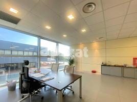 Oficina, 114.00 m², seminou