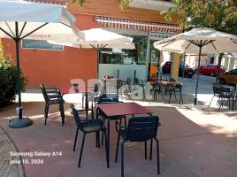 Local comercial, 260.00 m², prop de bus i tren, seminou, Calle de la Plana