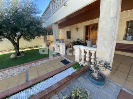 Houses (villa / tower), 250.00 m²