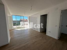 Houses (terraced house), 246.00 m², almost new, Calle JACINT VERDAGUER