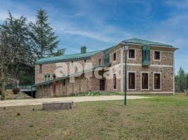 Casa (chalet / torre), 671.00 m²