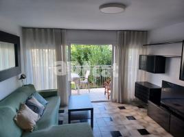 For rent apartament, 80 m², almost new