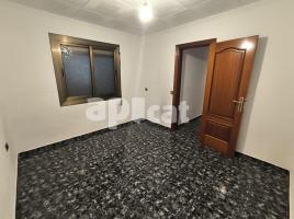 Flat, 70.00 m², near bus and train, Calle d'Ignasi Iglesias