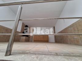 , 220.00 m², Avenida Raval del Carme