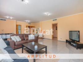 Casa (unifamiliar aïllada), 655.00 m², prop de bus i tren, seminou, Montmar