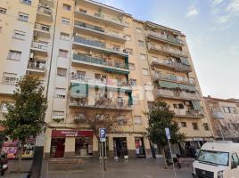 Apartament, 68.00 m², near bus and train