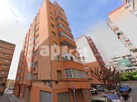 Flat, 70.00 m², near bus and train, La Salut