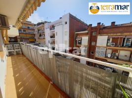 Flat, 93.00 m², near bus and train, Montmar