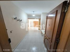 Flat, 101.00 m², near bus and train