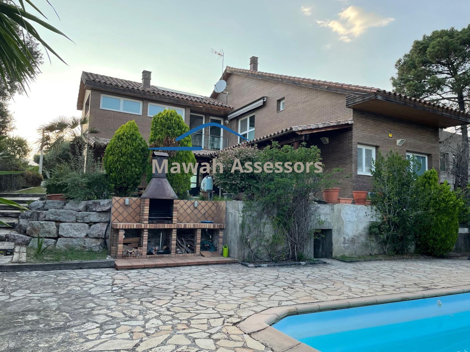 Casa (xalet / torre), 346.00 m²