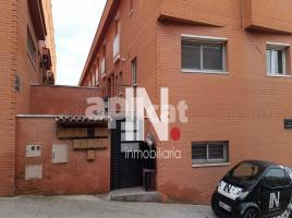 Casa (unifamiliar adossada), 228.00 m², seminou, Calle Nou, 21