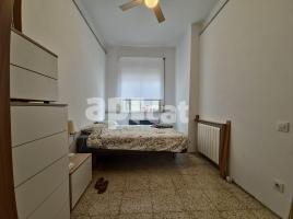 Casa (unifamiliar aislada), 114.00 m², cerca de bus y tren