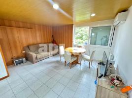 Flat, 100.00 m², near bus and train