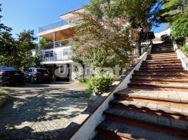 Houses (detached house), 345 m², Zona