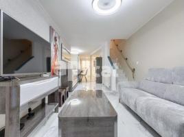 Casa (unifamiliar adossada), 100.00 m², prop de bus i tren