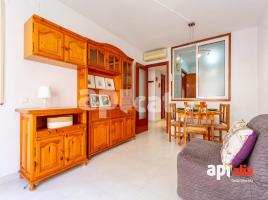 Apartament, 47.00 m², حافلة قرب والقطار