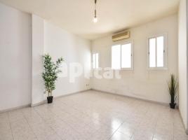 Pis, 74.00 m², Calle de les Jonqueres