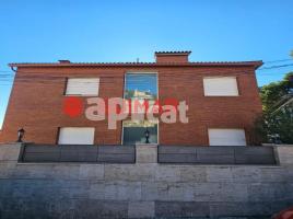 Casa (unifamiliar aislada), 546.00 m², cerca de bus y tren, seminuevo, Torrent Ballester