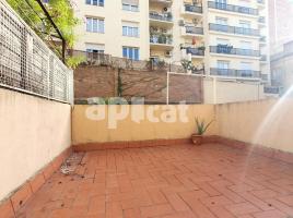 Pis, 132.00 m², prop bus i metro, Calle de Teodora Lamadrid