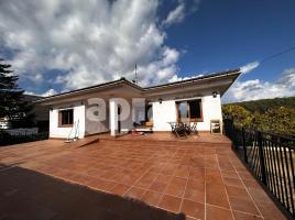 Houses (villa / tower), 262.00 m²