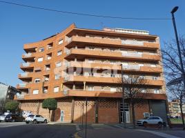 Local comercial, 245.00 m², prop de bus i tren, Avenida de la Pau, 25