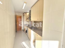 Piso, 128.00 m², cerca de bus y tren, seminou