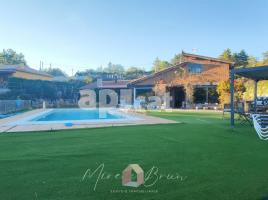 Houses (villa / tower), 234.00 m², almost new, Calle del Segrell