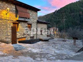 Casa (casa rural), 252.00 m², seminuevo, Calle Major Castellbo