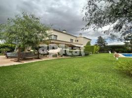 Casa (chalet / torre), 375.00 m²