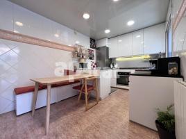 Casa (xalet / torre), 264.00 m², prop de bus i tren