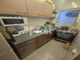 Piso, 48.00 m², cerca de bus y tren