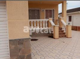 Houses (villa / tower), 150.00 m², Calle Zinnia