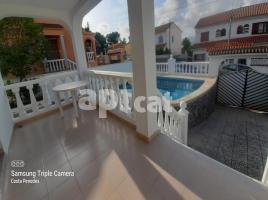 Houses (villa / tower), 226.00 m²