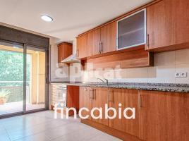 Flat, 120.00 m², almost new