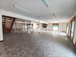 в аренду в Otro, 240.00 m², Calle ZONA CENTRO