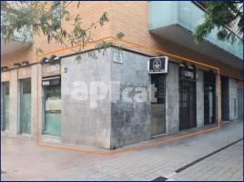 For rent business premises, 80.00 m², near bus and train, almost new, Plaza de Milagros Consarnau i Sabaté, 3