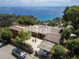 Houses (detached house), 351.00 m², almost new