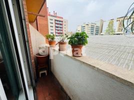 Flat, 90.00 m², close to bus and metro, Calle de Virgili