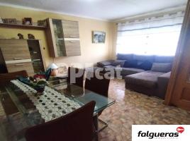 Piso, 85.00 m², cerca de bus y tren