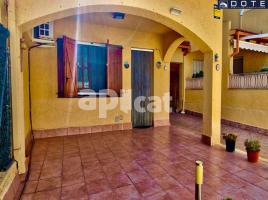 Houses (terraced house), 135 m², Zona