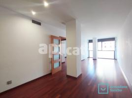 Pis, 71.00 m², prop bus i metro, seminou, Calle de Casp, 106