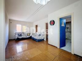 Flat, 72.00 m², near bus and train, Calle del Llobregós, 188