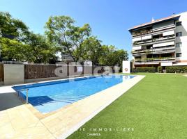 Apartament, 104.00 m², جديد تقريبا, Avenida Horta de Santa Maria