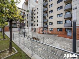 Pis, 117.00 m², prop de bus i tren, Centre