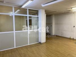 For rent business premises, 175 m², Creu Roja, 33