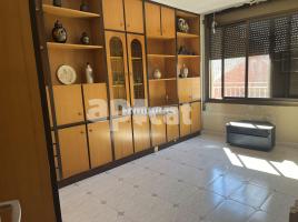 Piso, 105.00 m², cerca de bus y tren, Calle AVDA BARCELONA