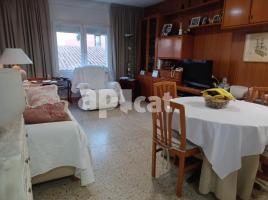 Apartamento, 90.00 m², cerca de bus y tren, Calle Roger de Llúria